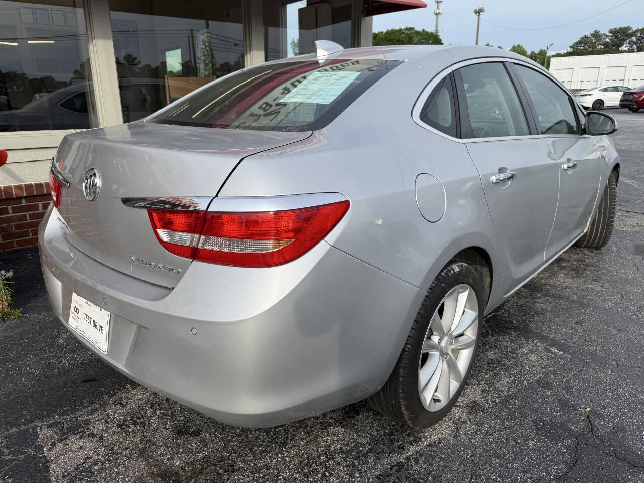 Vehicle image 7 of 25