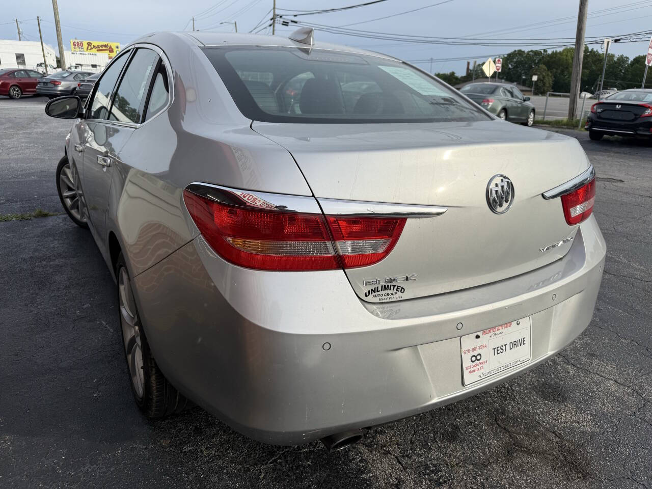 Vehicle image 9 of 25