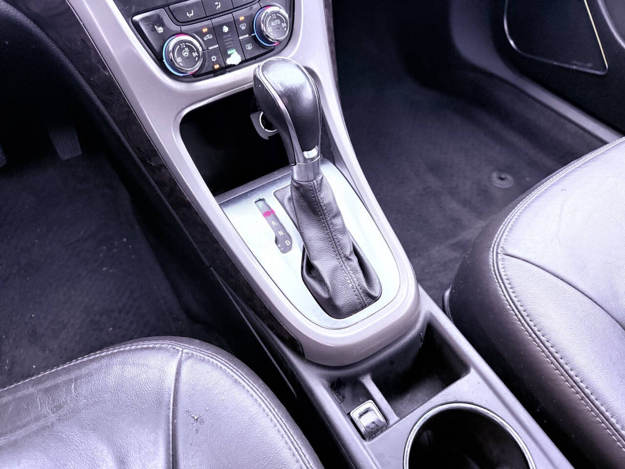 Vehicle image 24 of 25