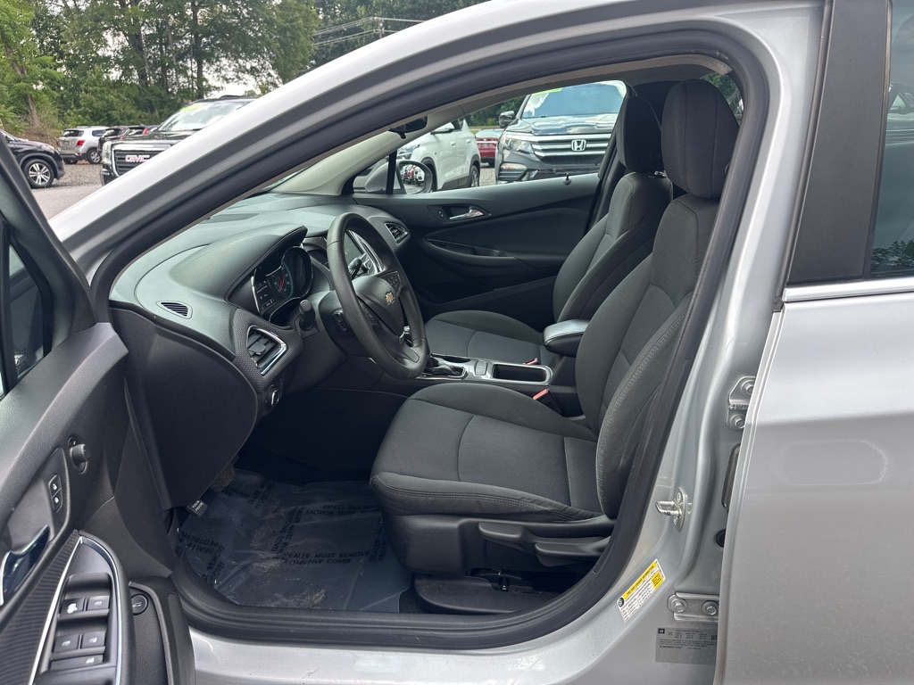 Vehicle image 35 of 38