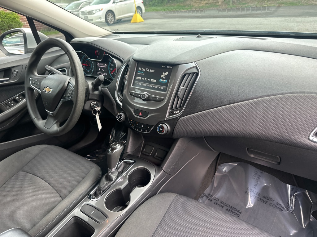 Vehicle image 22 of 38