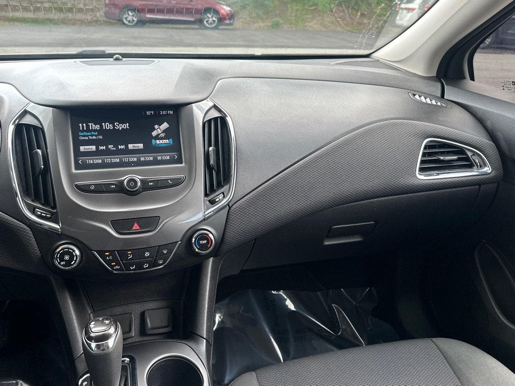 Vehicle image 27 of 38