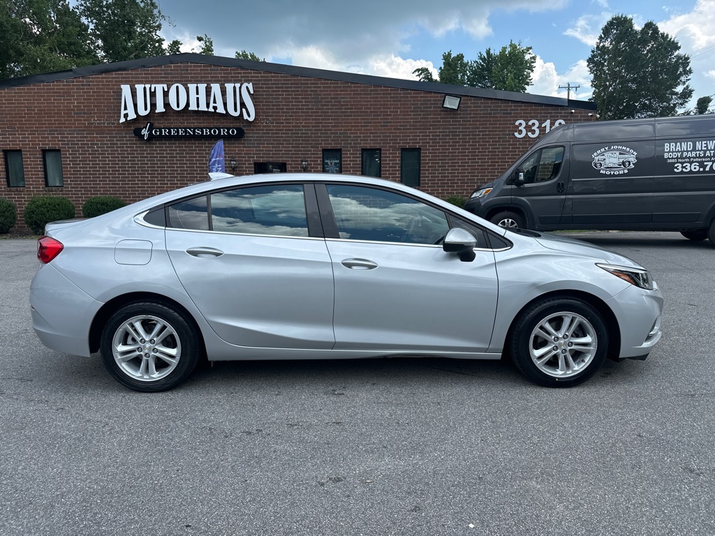 Vehicle image 5 of 38