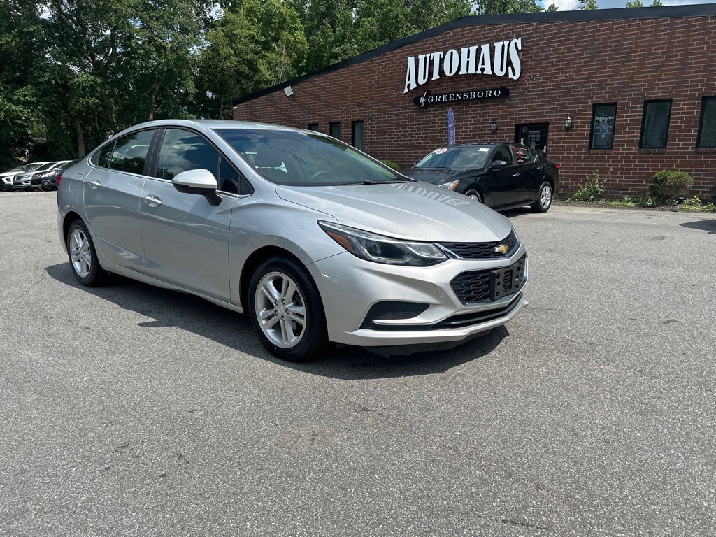 Vehicle image 3 of 38