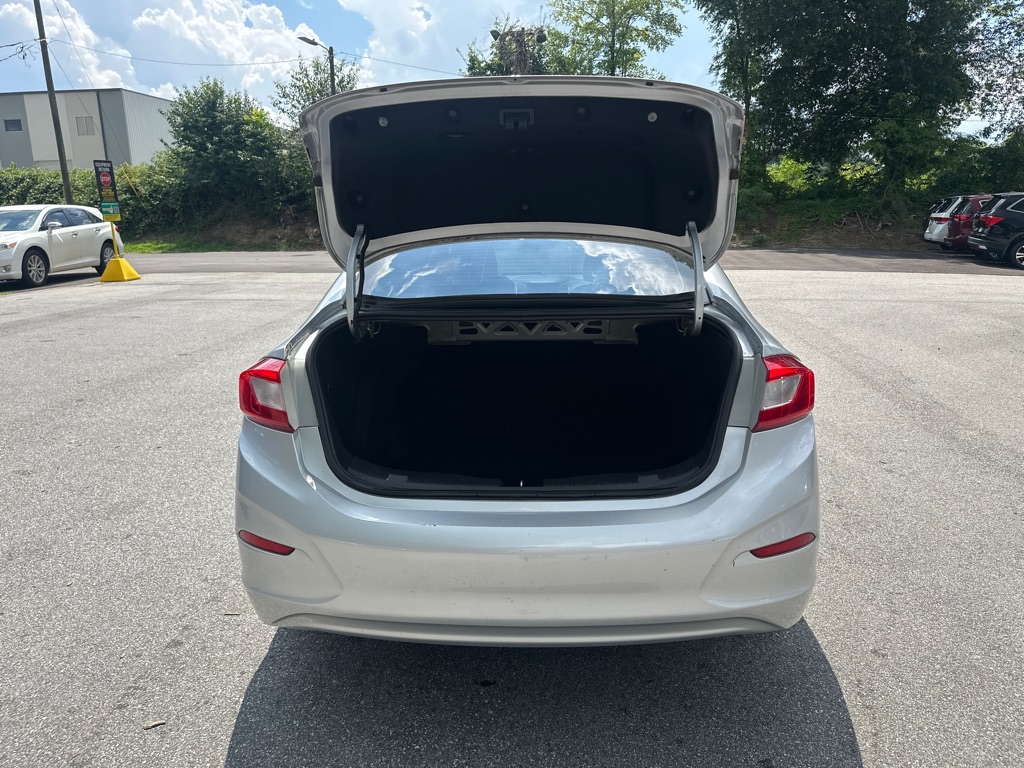 Vehicle image 12 of 38