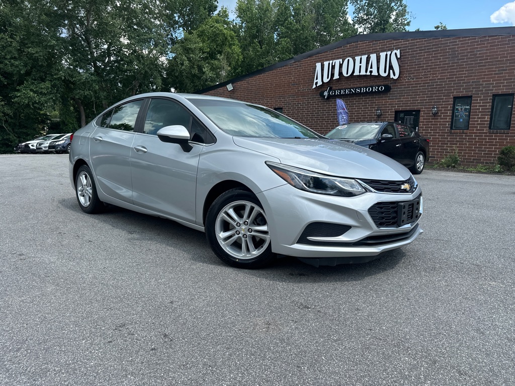 Vehicle image 4 of 38