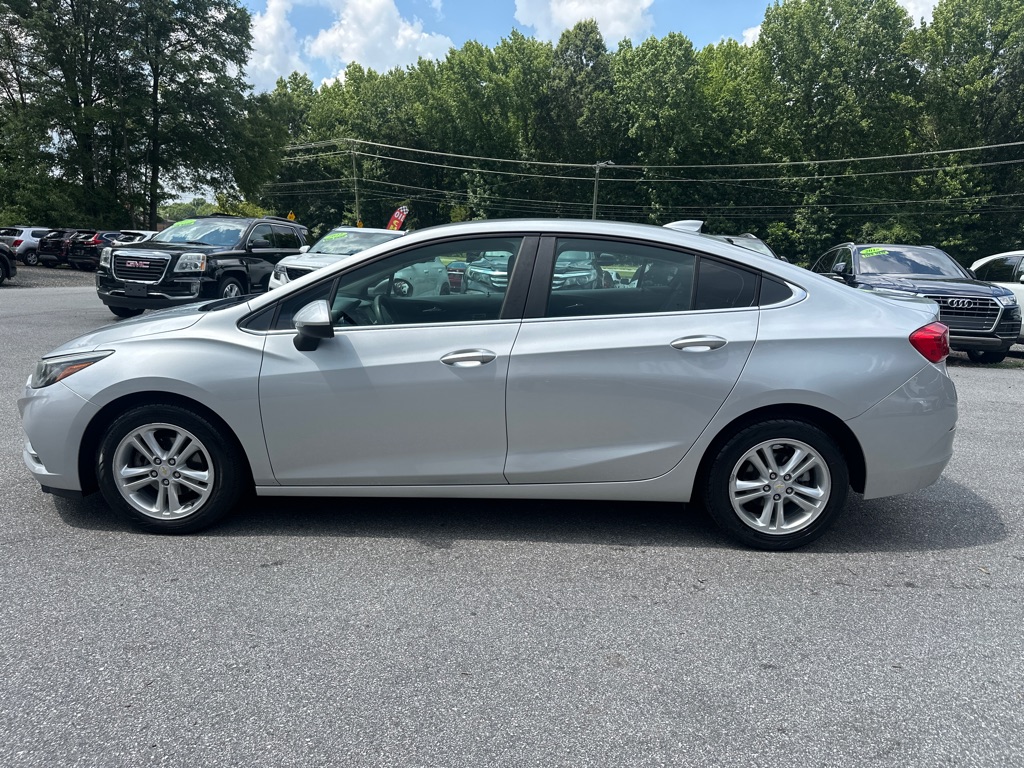 Vehicle image 9 of 38