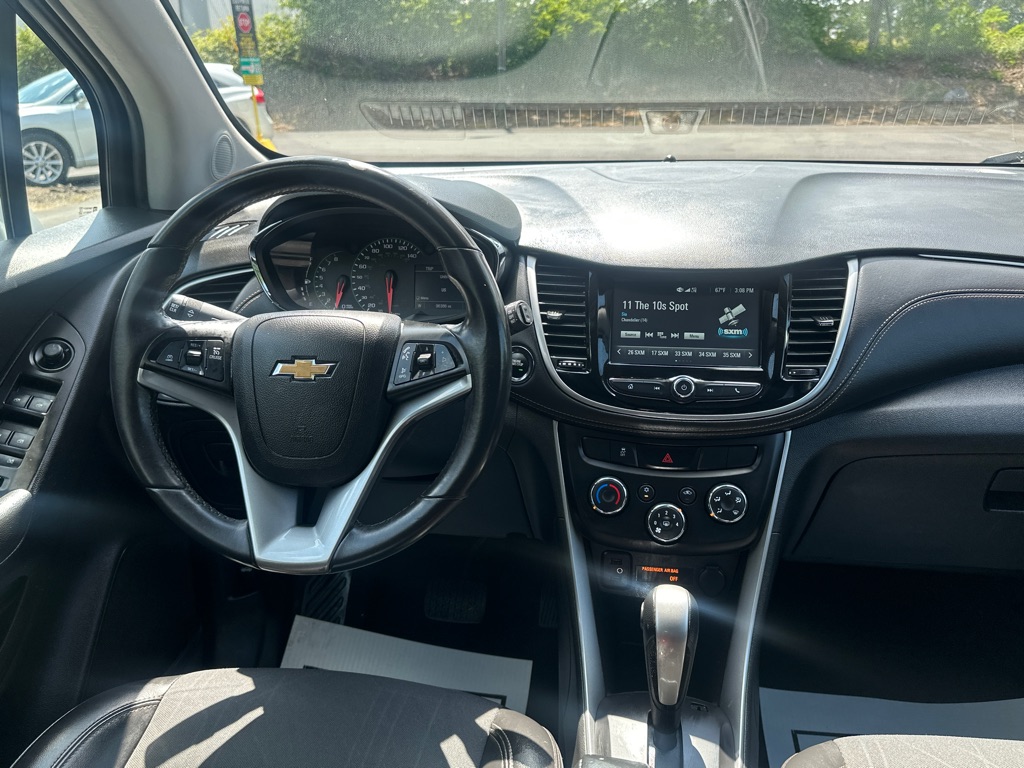 Vehicle image 26 of 38