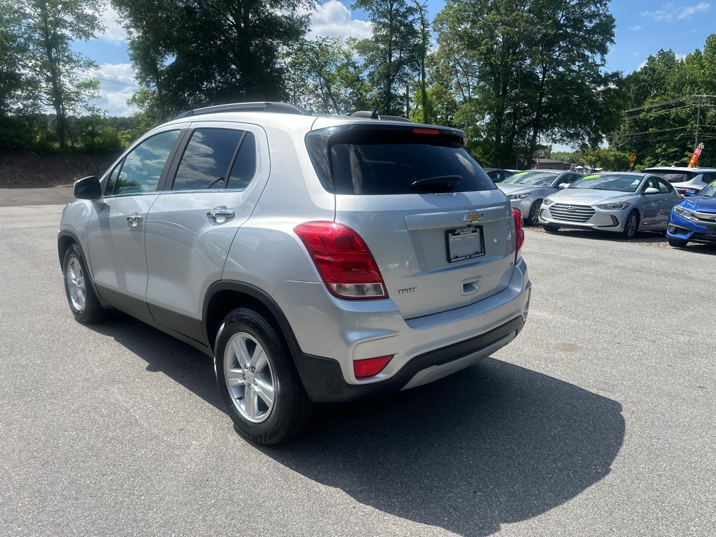 Vehicle image 8 of 38