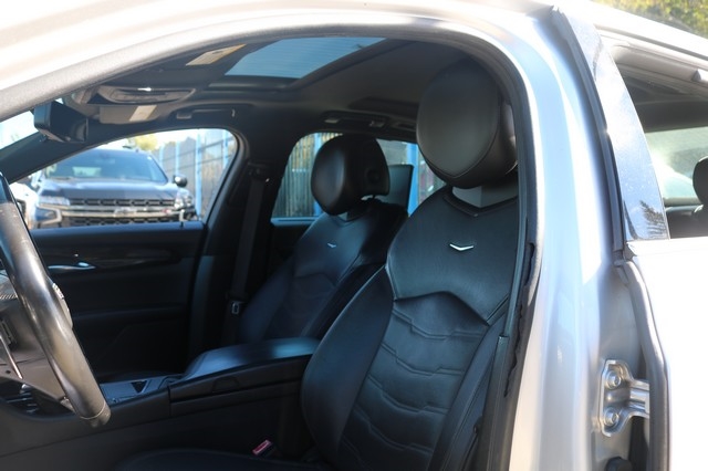 2017 Cadillac CT6 Premium Luxury Image 8 of 18