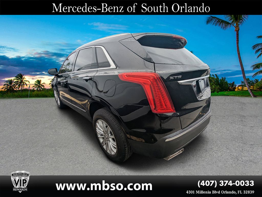 2017 Cadillac XT5 Base Image 5 of 26