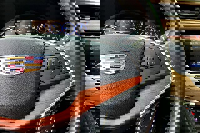 Vehicle image 19 of 32