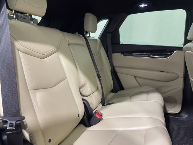 Vehicle image 24 of 27