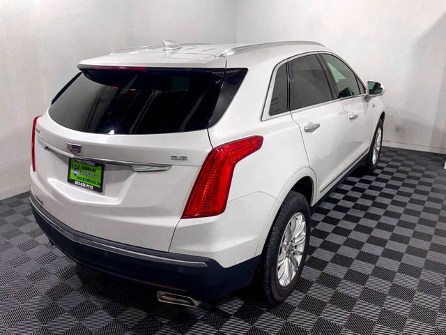 Vehicle image 10 of 27