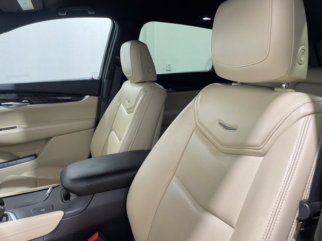 Vehicle image 20 of 27