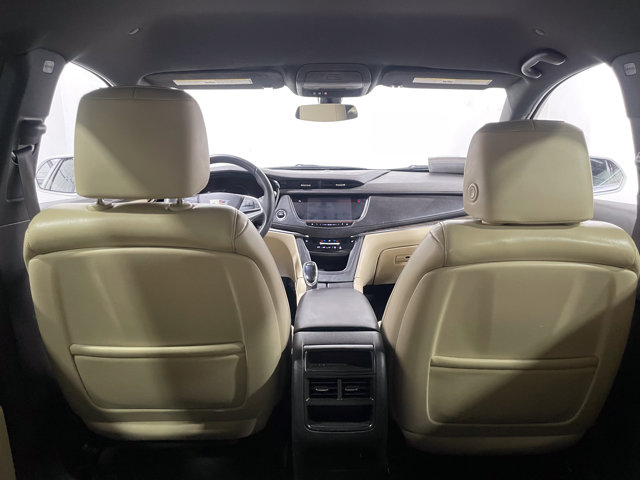 Vehicle image 25 of 27