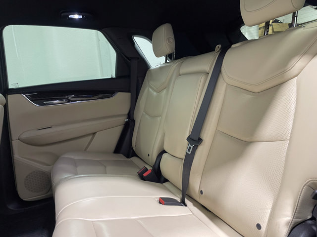 Vehicle image 23 of 27