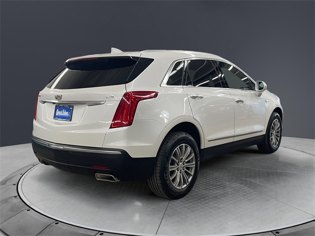 Vehicle image 5 of 24