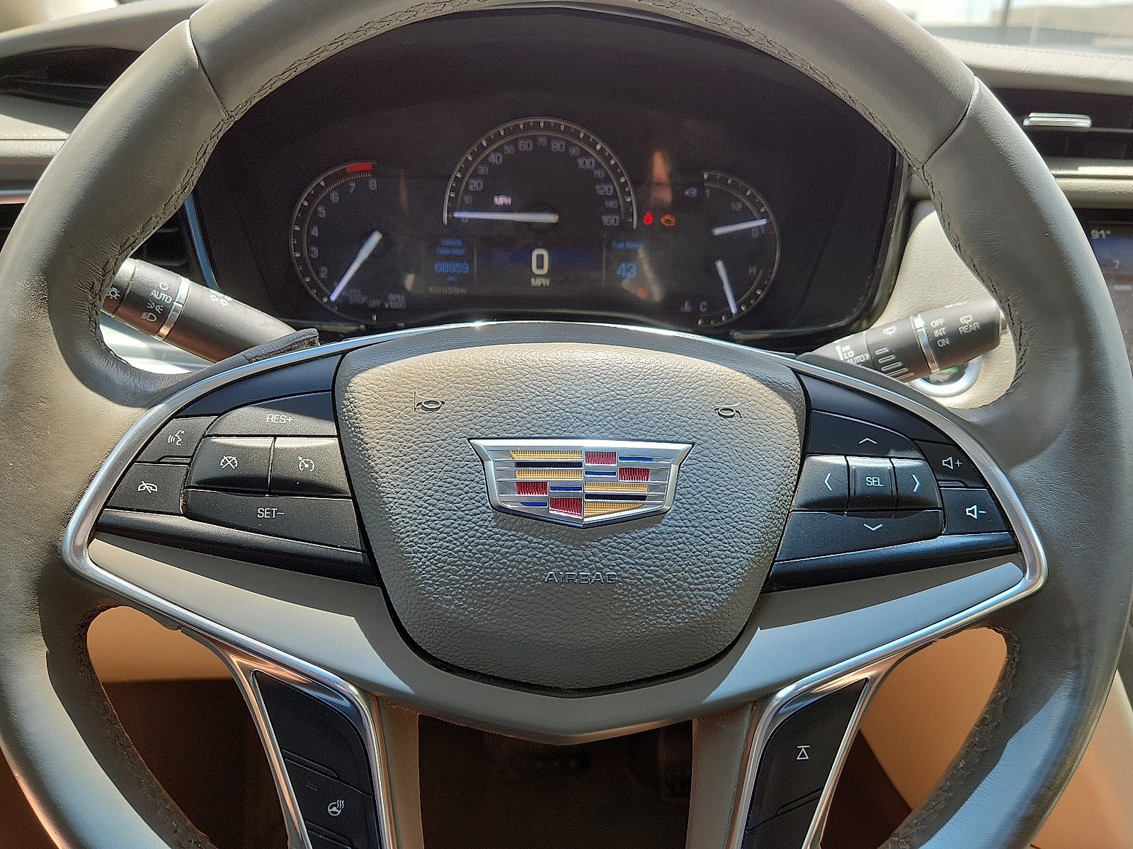 Vehicle image 10 of 16