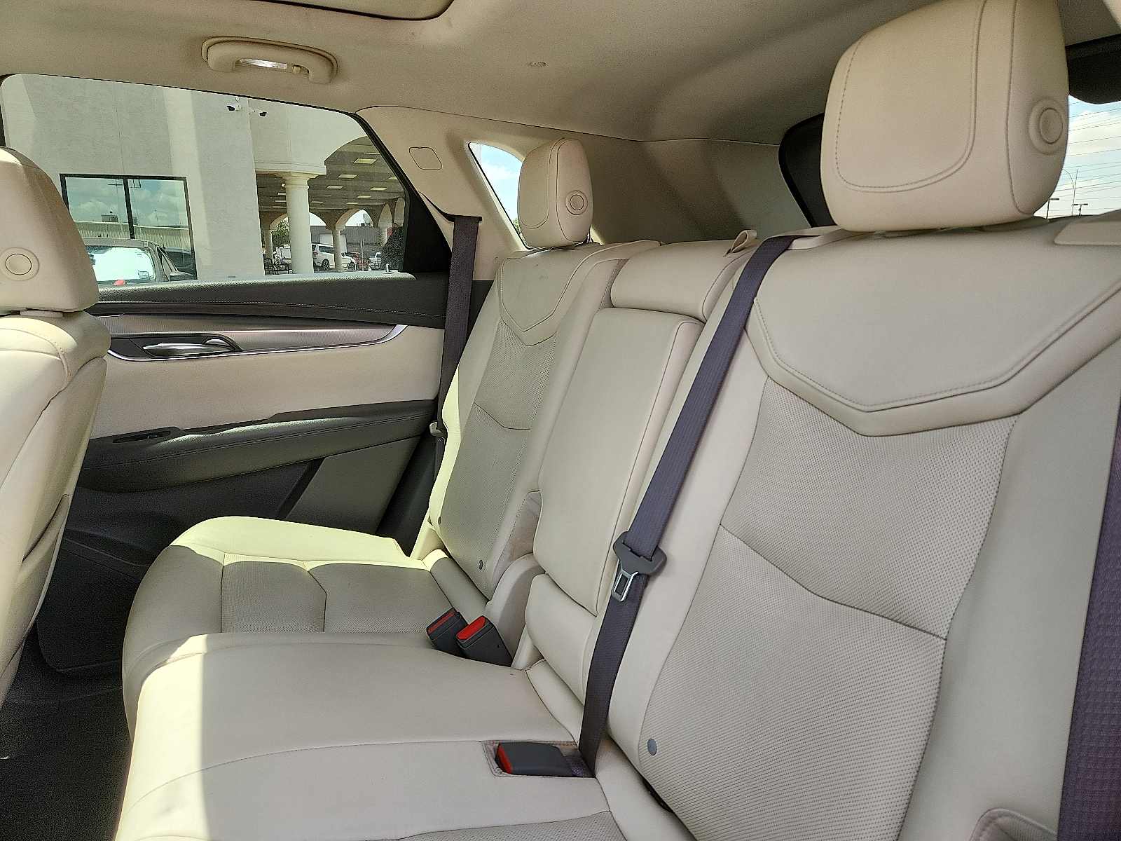 Vehicle image 7 of 16