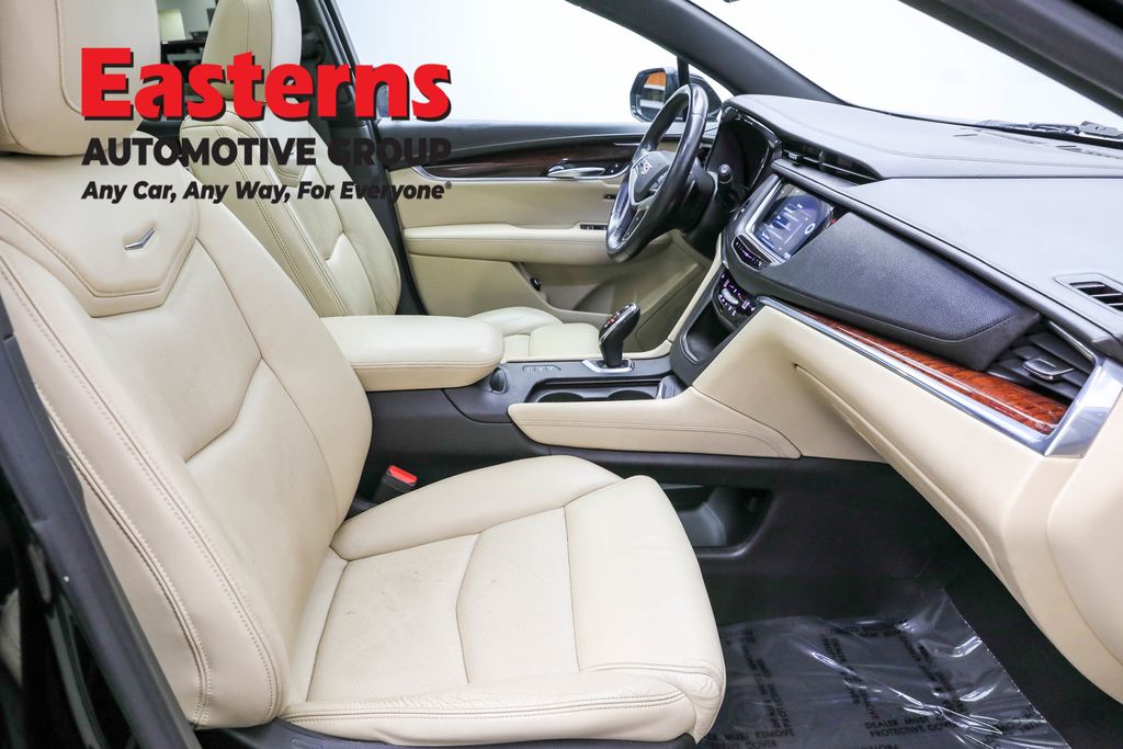 2017 Cadillac XT5 Luxury Image 61 of 65