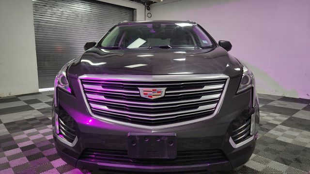2017 Cadillac XT5 Luxury Image 2 of 26