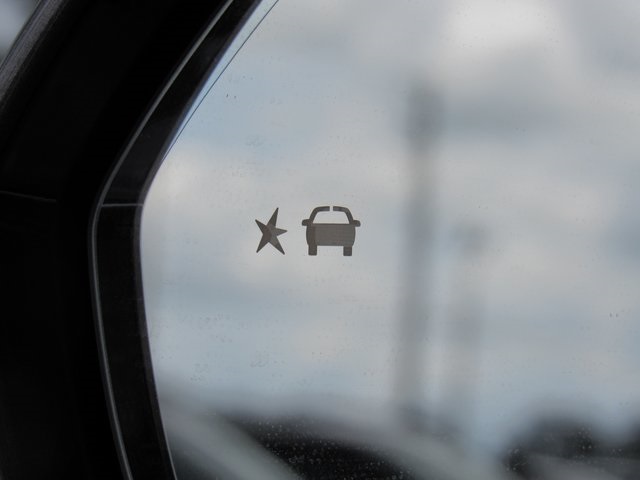 Vehicle image 37 of 51