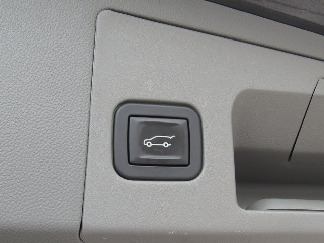 Vehicle image 35 of 51