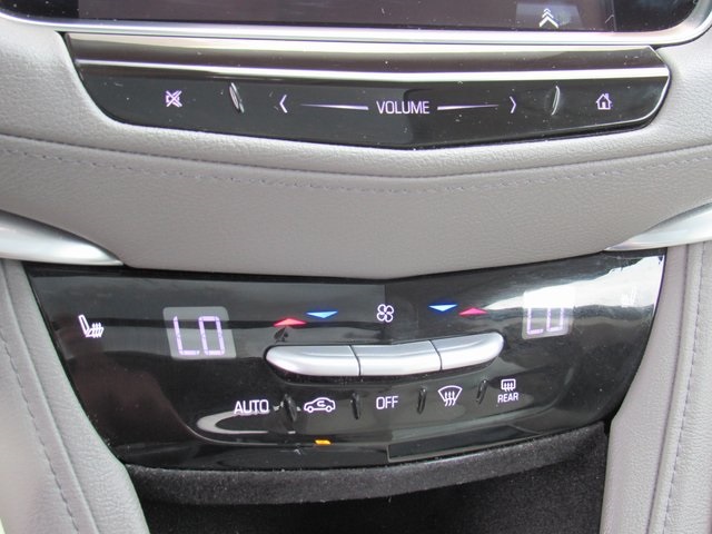 Vehicle image 38 of 51
