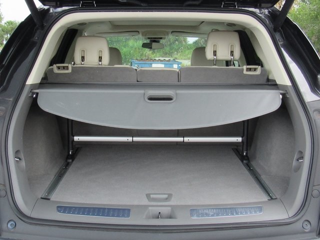 Vehicle image 19 of 51