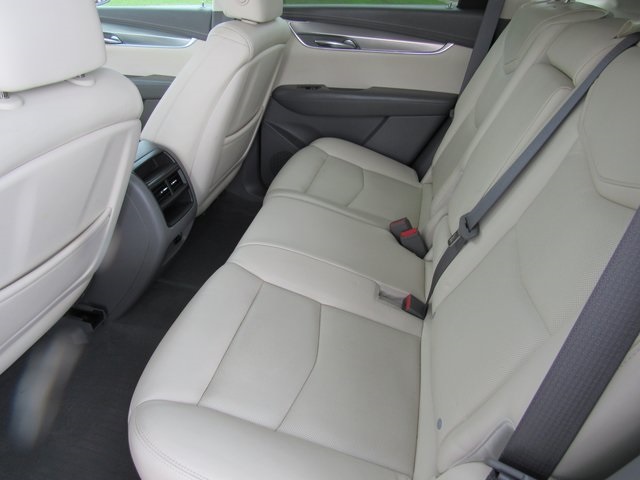 Vehicle image 20 of 51