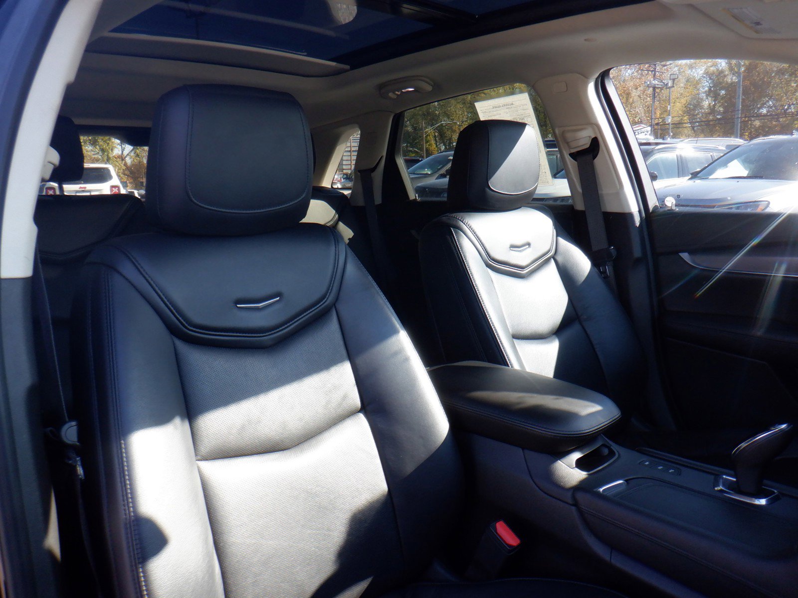Vehicle image 15 of 40