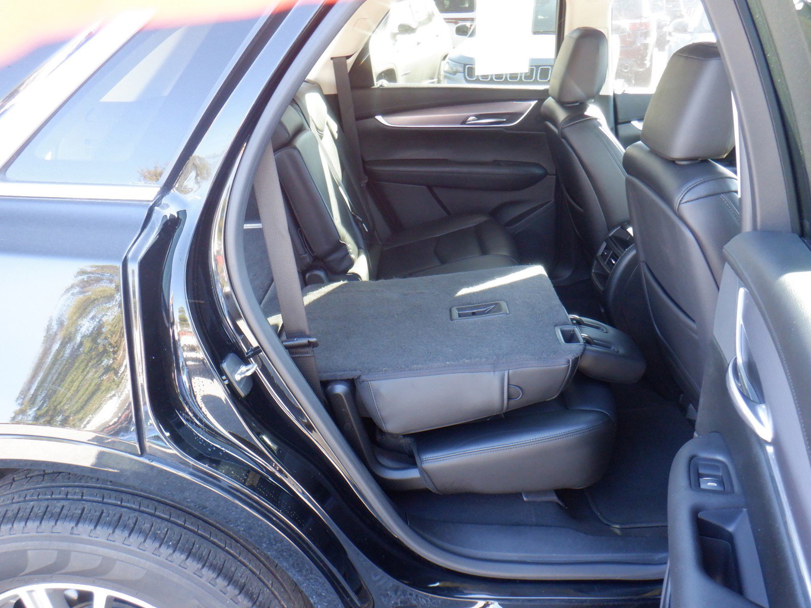 Vehicle image 9 of 40