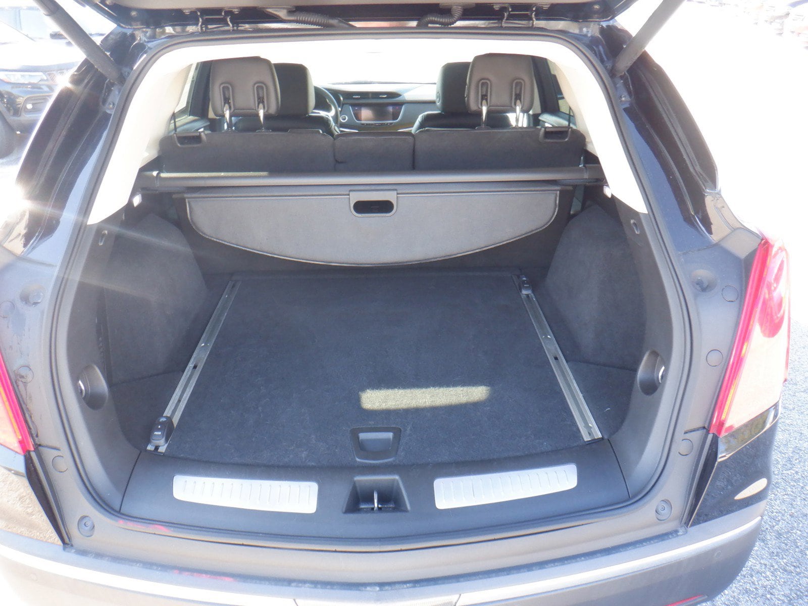 Vehicle image 7 of 40