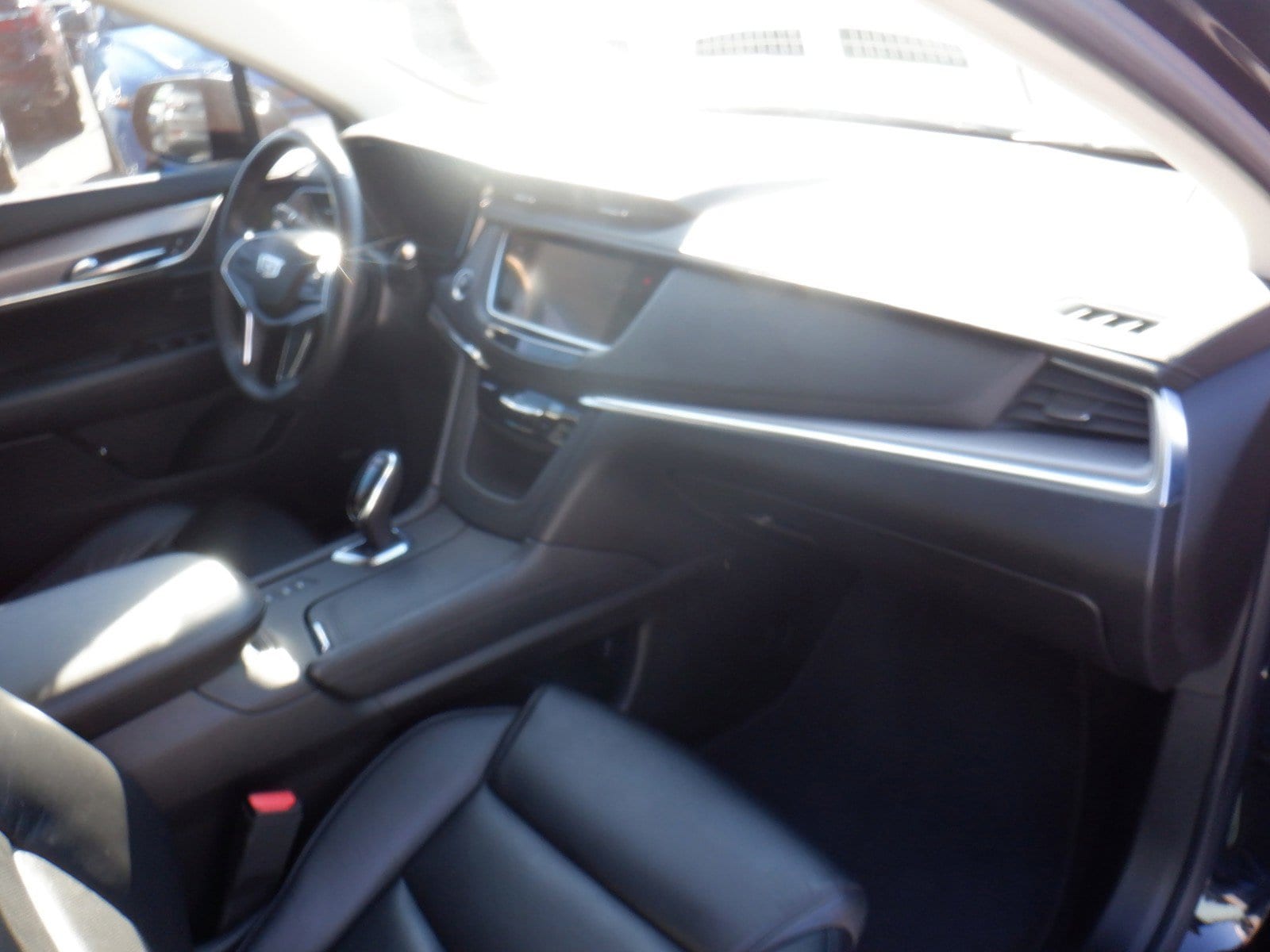 Vehicle image 16 of 40