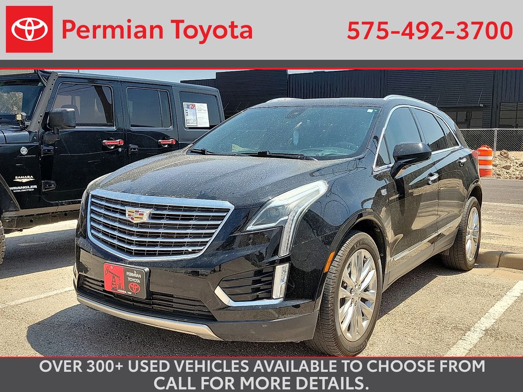 2017 Cadillac XT5 Platinum Image 1 of 5