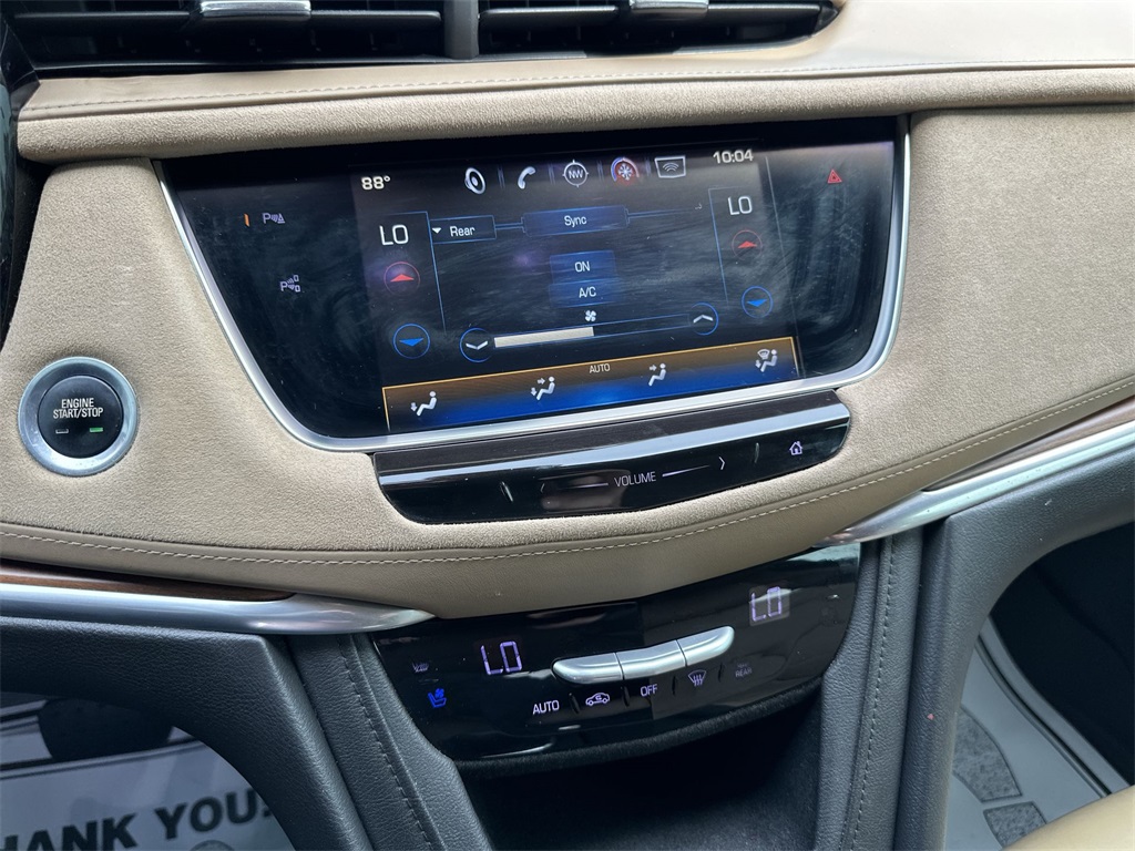 Vehicle image 18 of 26