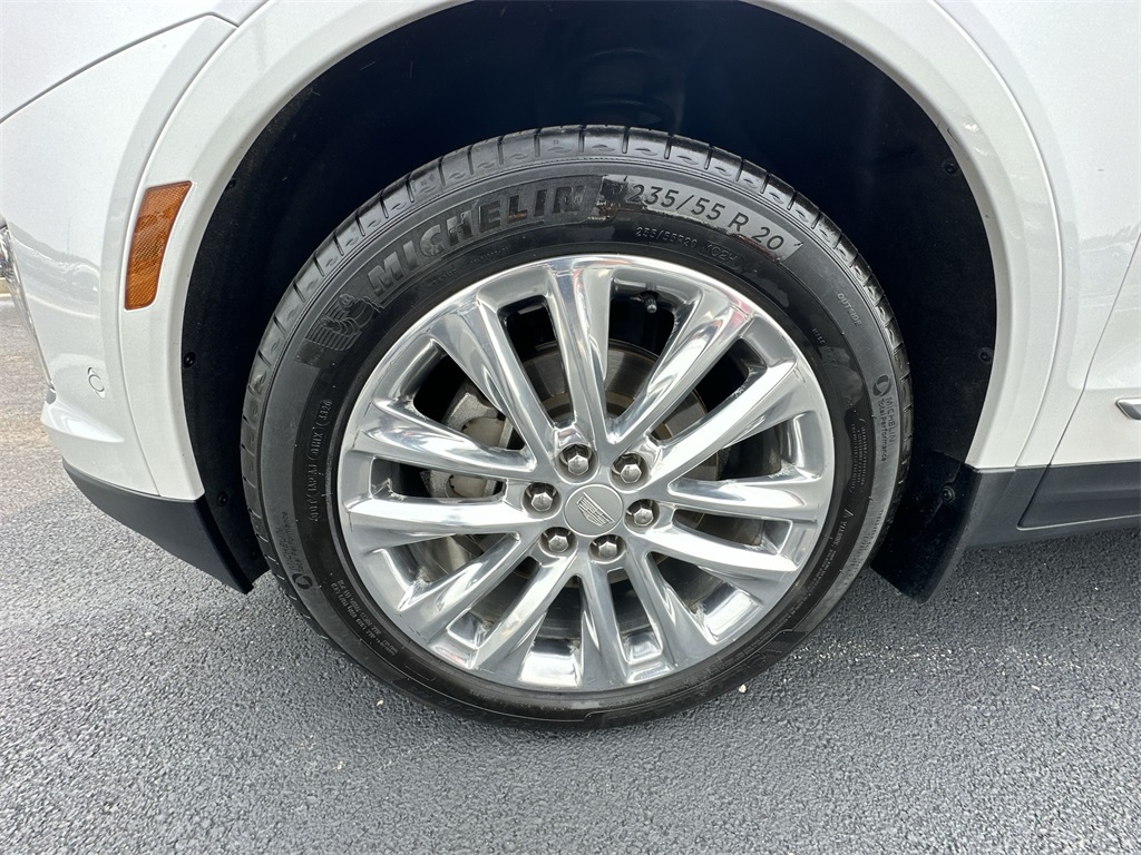 Vehicle image 10 of 26