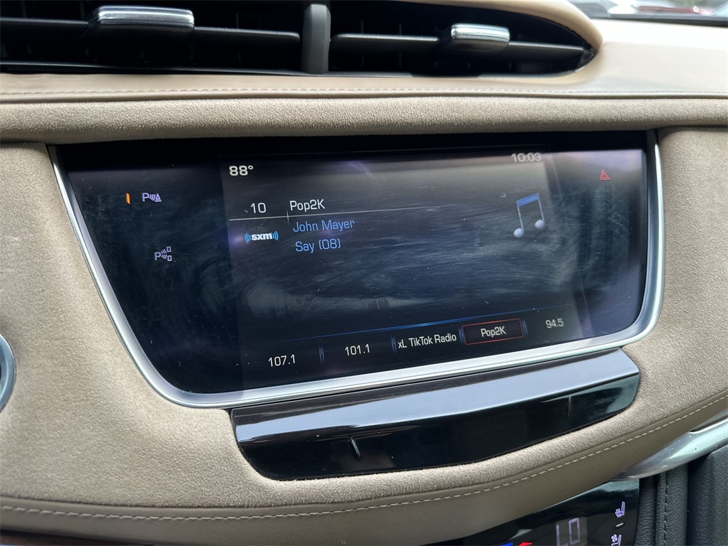 Vehicle image 16 of 26