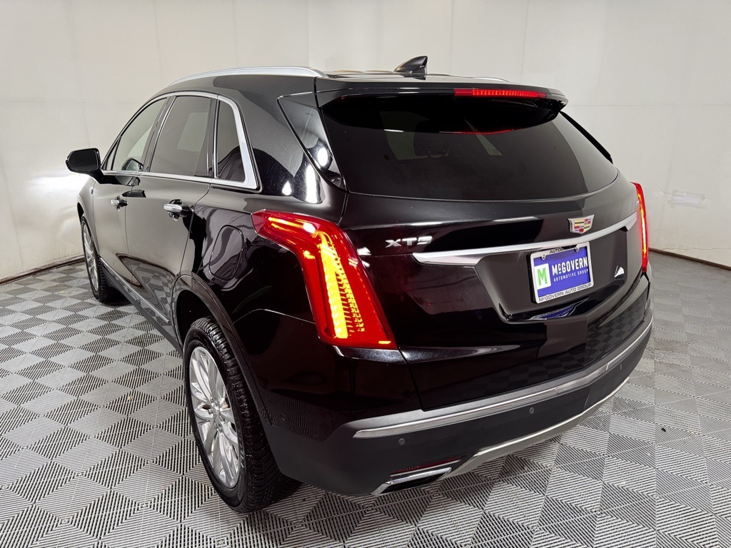 Vehicle image 4 of 22