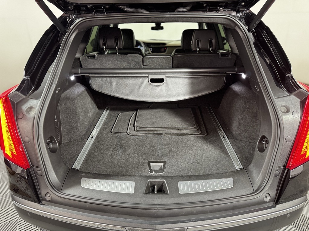 Vehicle image 7 of 22