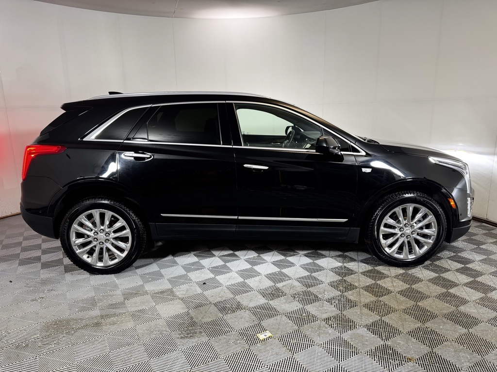 Vehicle image 2 of 22