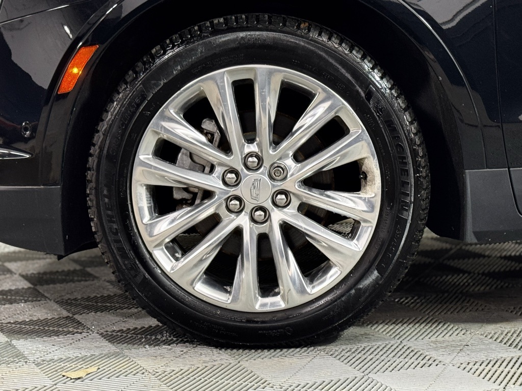 Vehicle image 6 of 22