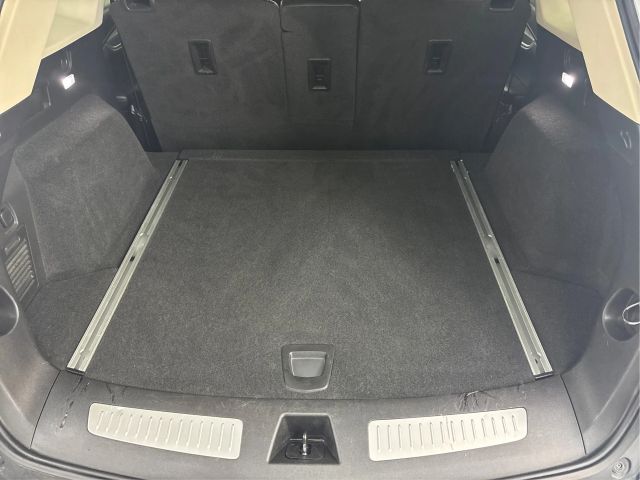 2017 Cadillac XT5 Premium Luxury Image 13 of 48