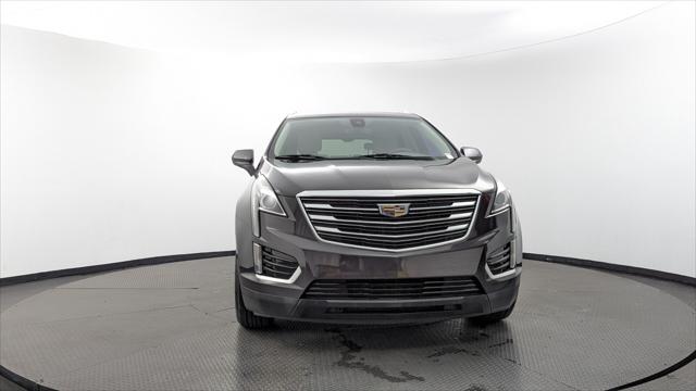 2017 Cadillac XT5 Luxury Image 3 of 28