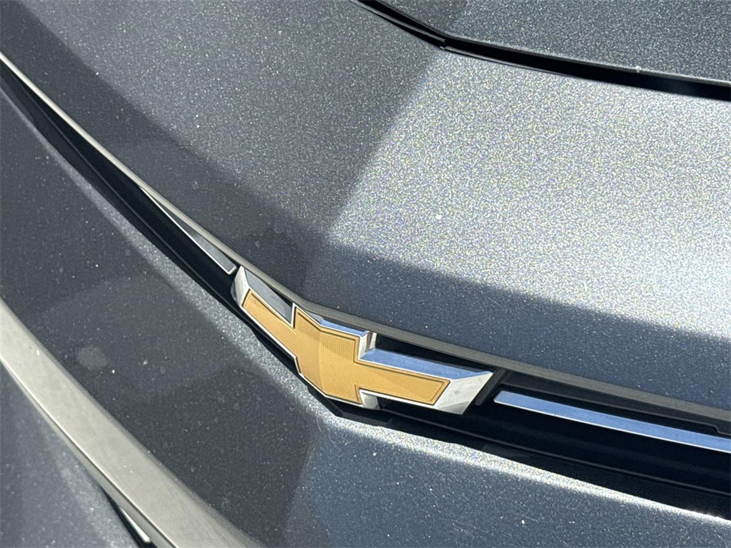 Vehicle image 32 of 33