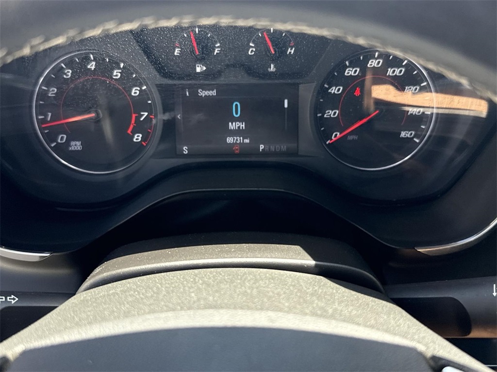 Vehicle image 16 of 33
