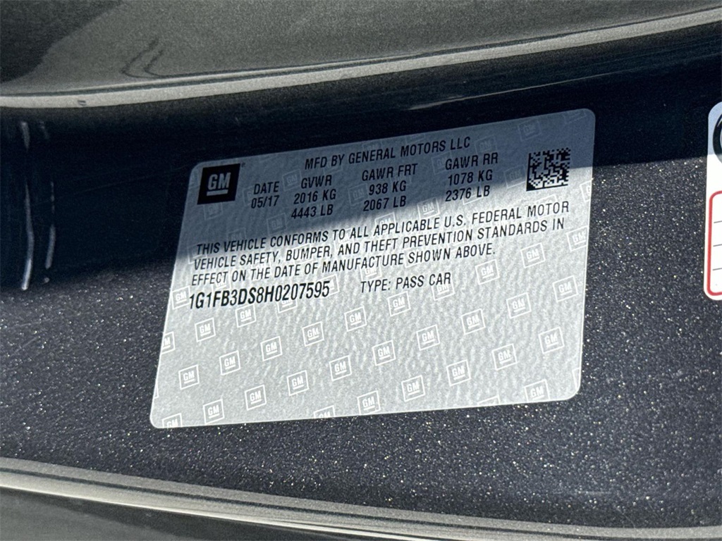 Vehicle image 26 of 33