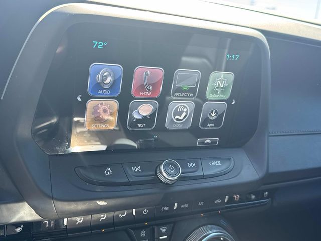 Vehicle image 28 of 33