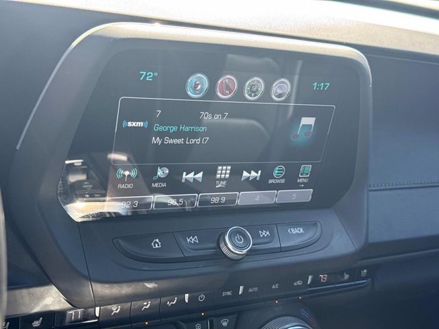 Vehicle image 26 of 33